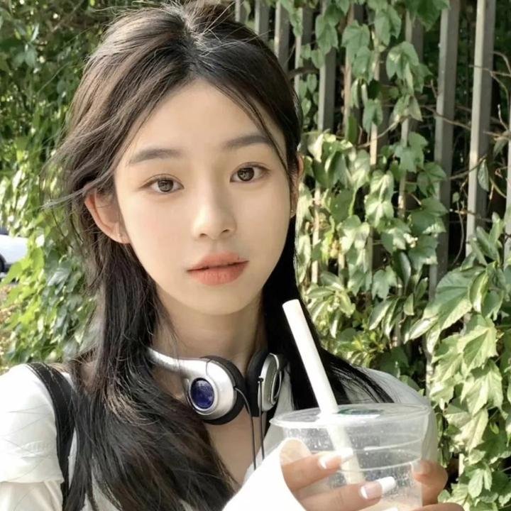 轻拍翻转小魔女